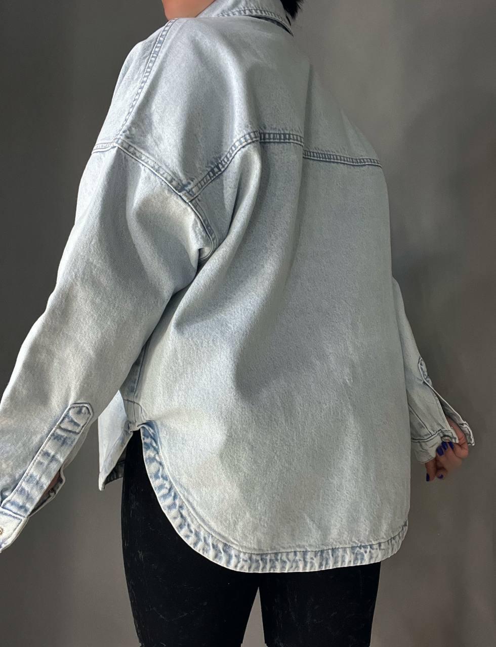 Сорочка жіноча XRAY 2038 джинсова оверсайз S Блакитний - фото 6 Сорочка жіноча XRAY 2038 джинсова оверсайз S Блакитний - фото 6