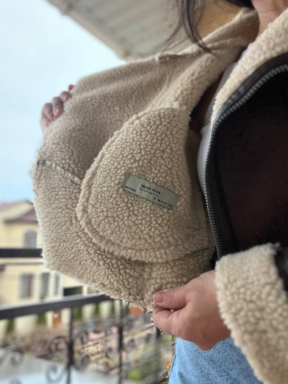 Дубленка женская Aftf Basic 2413 короткая косуха оверсайз на молнии с мехом экозамша L Коричневый (3131) - фото 4 Дубленка женская Aftf Basic 2413 короткая косуха оверсайз на молнии с мехом экозамша L Коричневый (3131) - фото 4