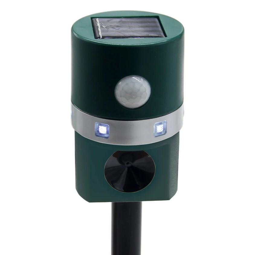 Отпугиватель животных Solar Pest Repeller 7002 на солнечной батарее - фото 2