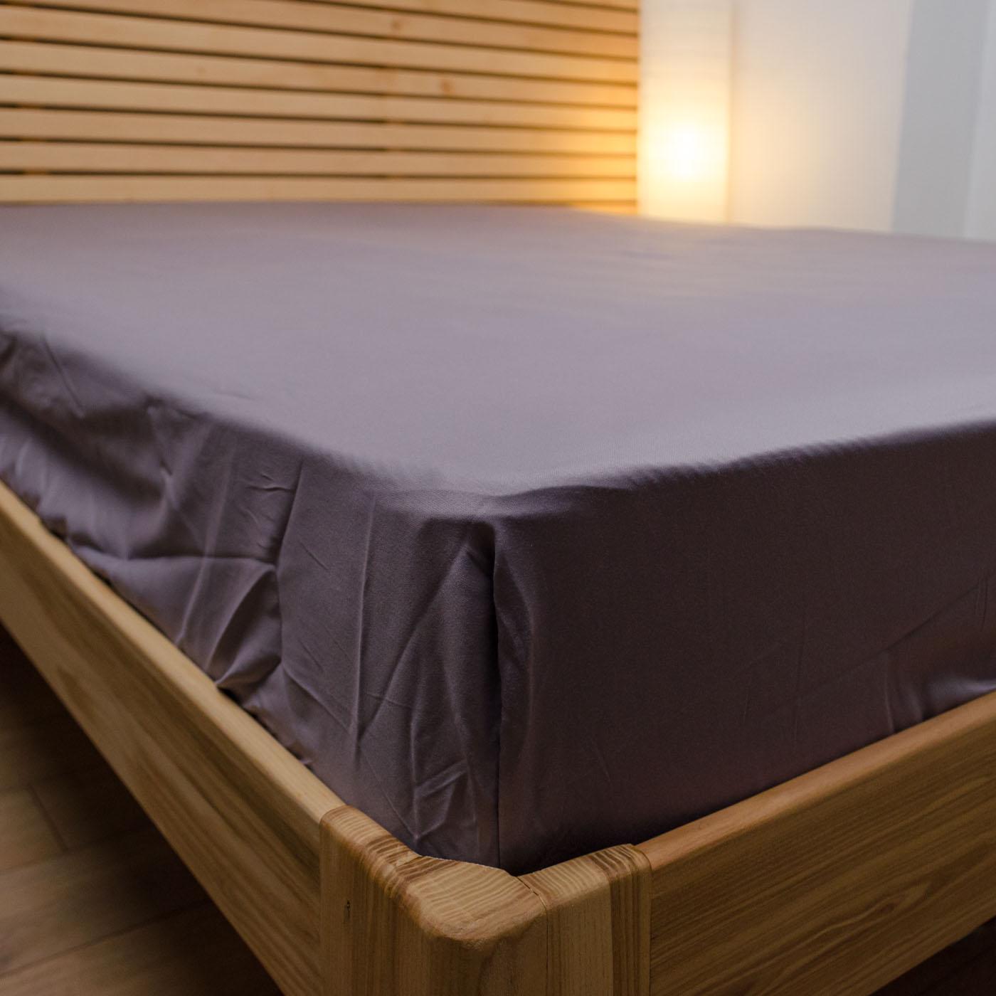 Простынь на резинке двуспальная сатин 100% хлопок 125 г/м2 160х200х25 см Серый (chn-pnr-sa-160-25-grey) - фото 5 Простынь на резинке двуспальная сатин 100% хлопок 125 г/м2 160х200х25 см Серый (chn-pnr-sa-160-25-grey) - фото 5