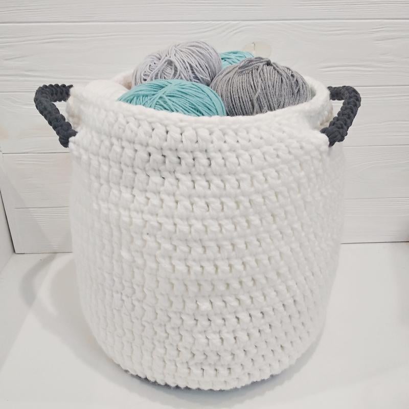 Вязаная корзина для белья ручной работы (23547-Нов)