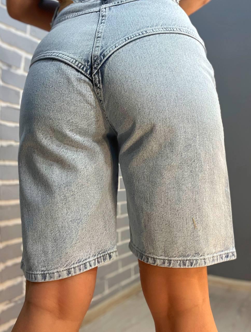 Шорты женские джинсовые Its Basic 2838 STRAIGHT FIT кокетка пуговицы длинные р. 34 Светло-голубой (24139692) - фото 2 Шорты женские джинсовые Its Basic 2838 STRAIGHT FIT кокетка пуговицы длинные р. 34 Светло-голубой (24139692) - фото 2