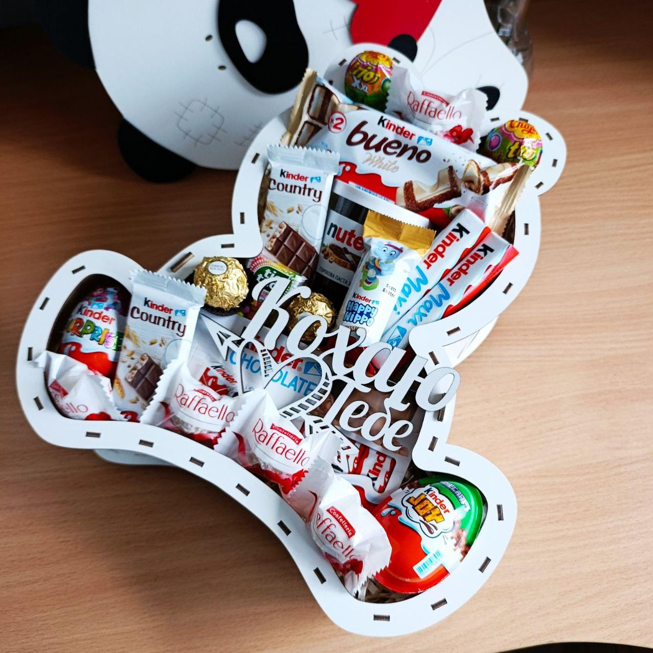 Подарочный бокс Мишка со сладостями 34х31х9 см (ar411)