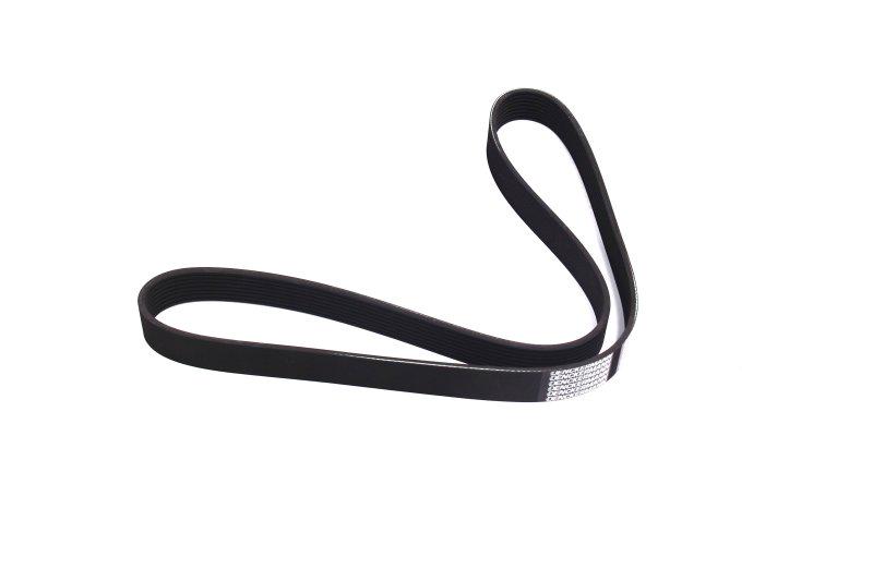 Ремень генератора Denckermann поликлиновой (8PK1226)