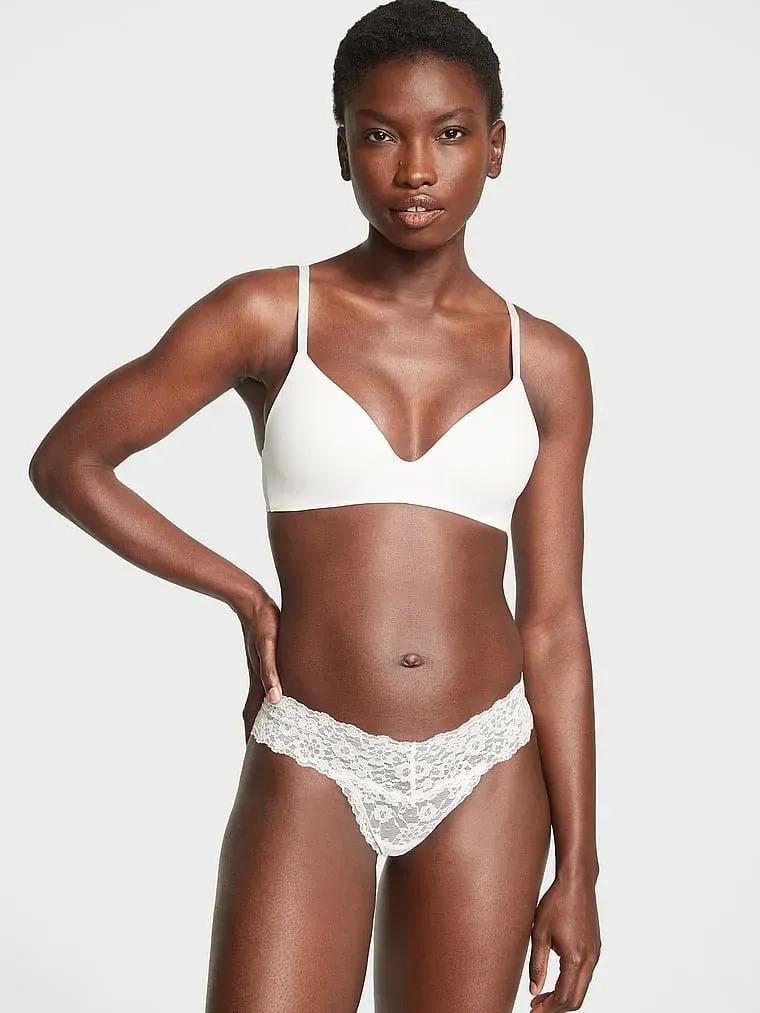 Трусики мережевні стрінги Victoria's Secret Lace Thong Panty M Білий (26645486)