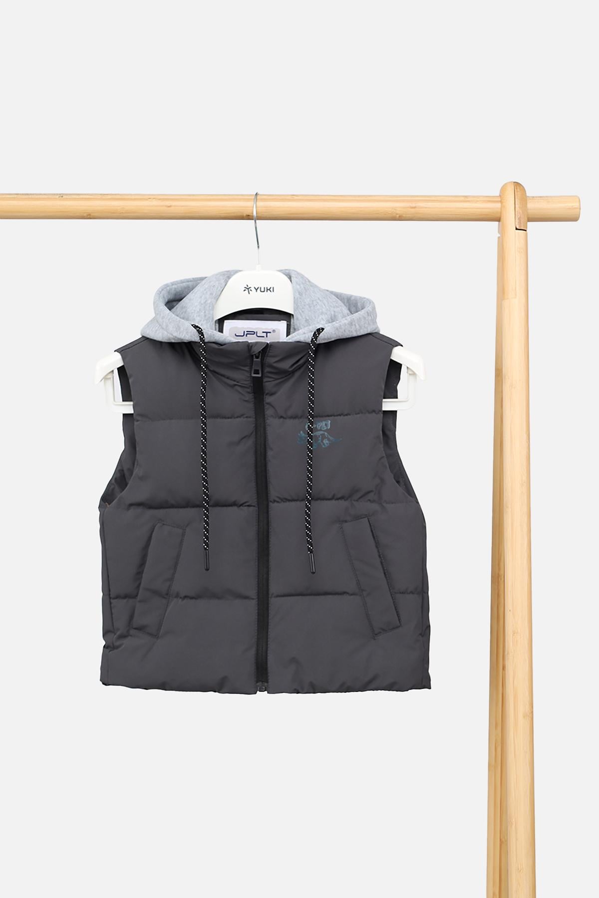 Жилет для мальчика утепленный ЦБ-00289741 110 см Темно-серый