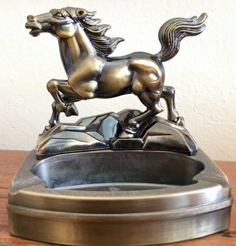 Пепельница для сигарет со встроенной зажигалкой 12x8 см (2104618911)