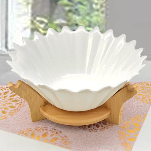 Блюдо-фруктовница "Кувшинка" на бамбуковой подставке, 24 см Блюдо-фруктовница "Кувшинка" на бамбуковой подставке, 24 см