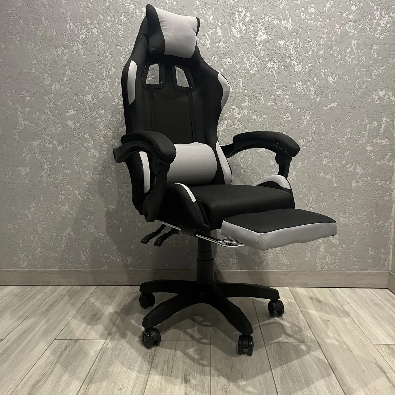 Кресло игровое PRESTIGE M11 Черный/Серый Кресло игровое PRESTIGE M11 Черный/Серый