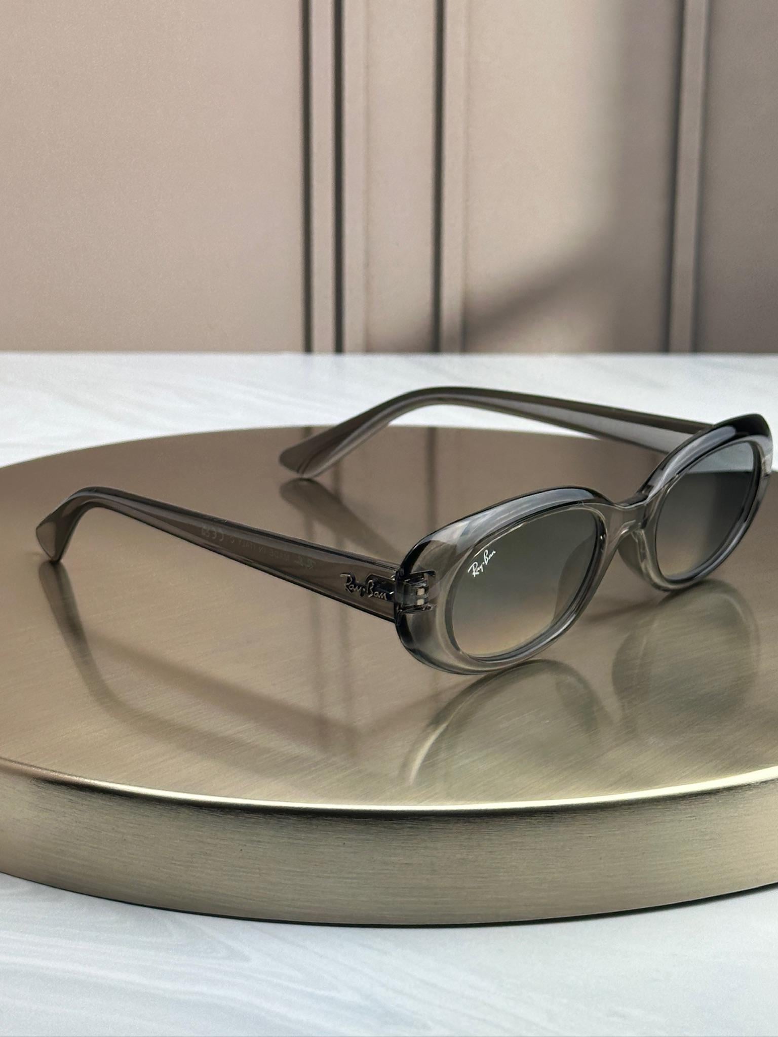 Солнцезащитные очки RAY-BAN RB4441D серые серо-зеленый градиент овальные женские Прозрачный