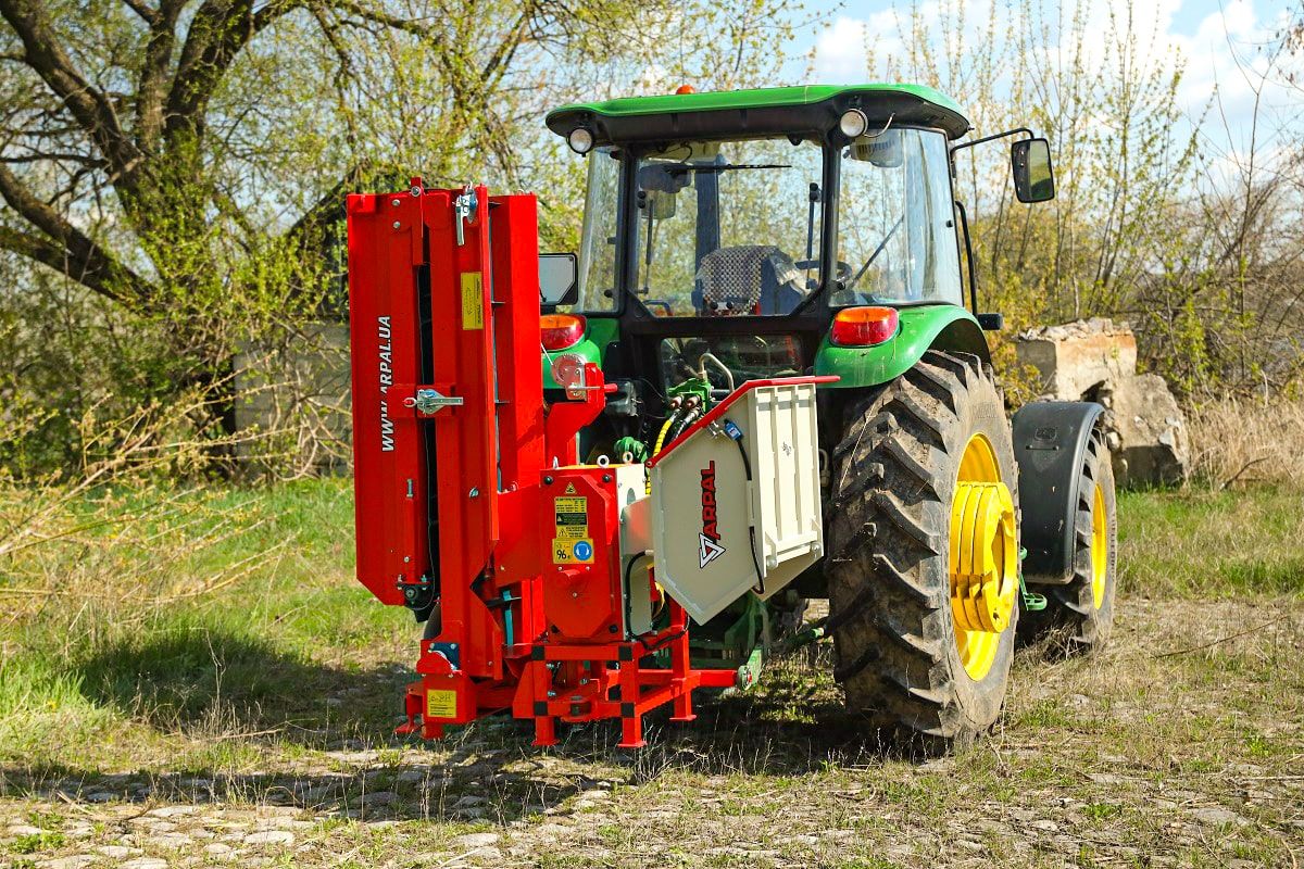 Подрібнювач гілок Arpal на дрова до трактора (АМ-120ТР-К) - фото 11 Подрібнювач гілок Arpal на дрова до трактора (АМ-120ТР-К) - фото 11