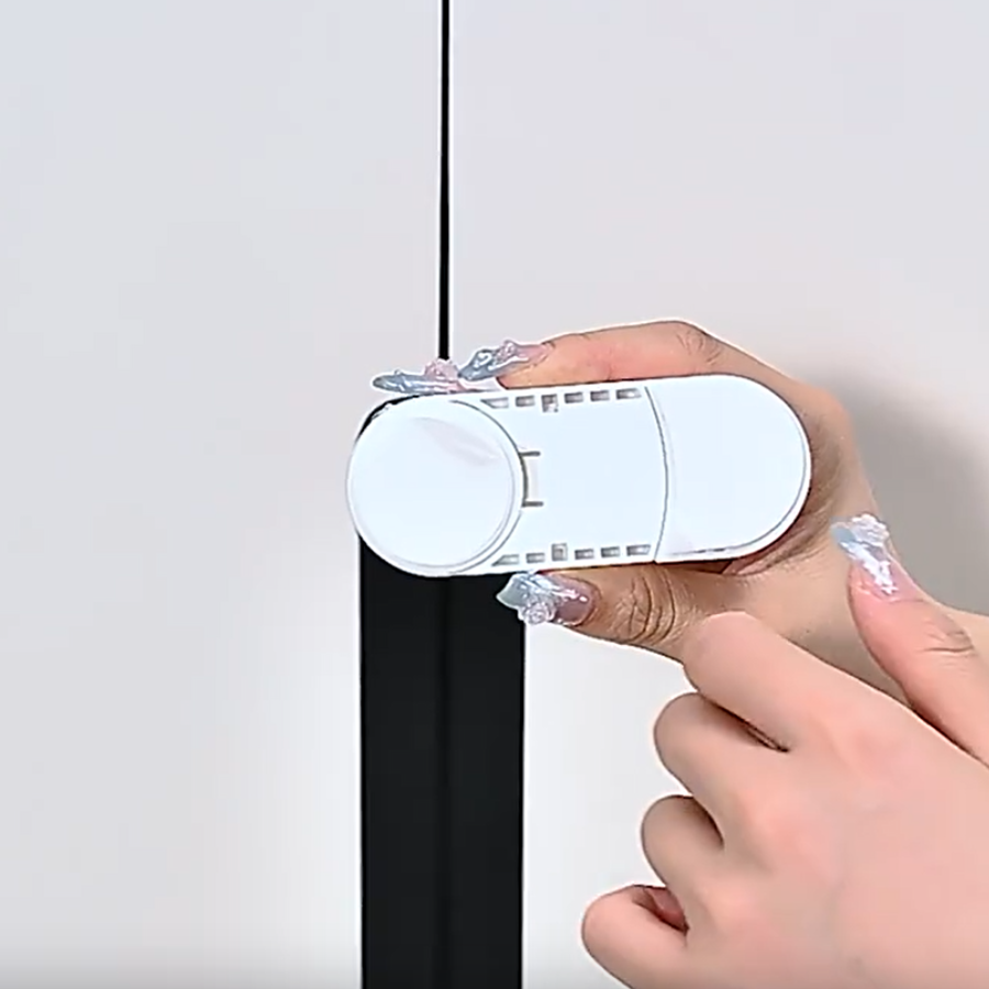 Комплект блокаторів для дверцят та шухляд дитячий захист для будинку з фіксатором 5 шт. Білий (50010/5) - фото 11 Комплект блокаторів для дверцят та шухляд дитячий захист для будинку з фіксатором 5 шт. Білий (50010/5) - фото 11