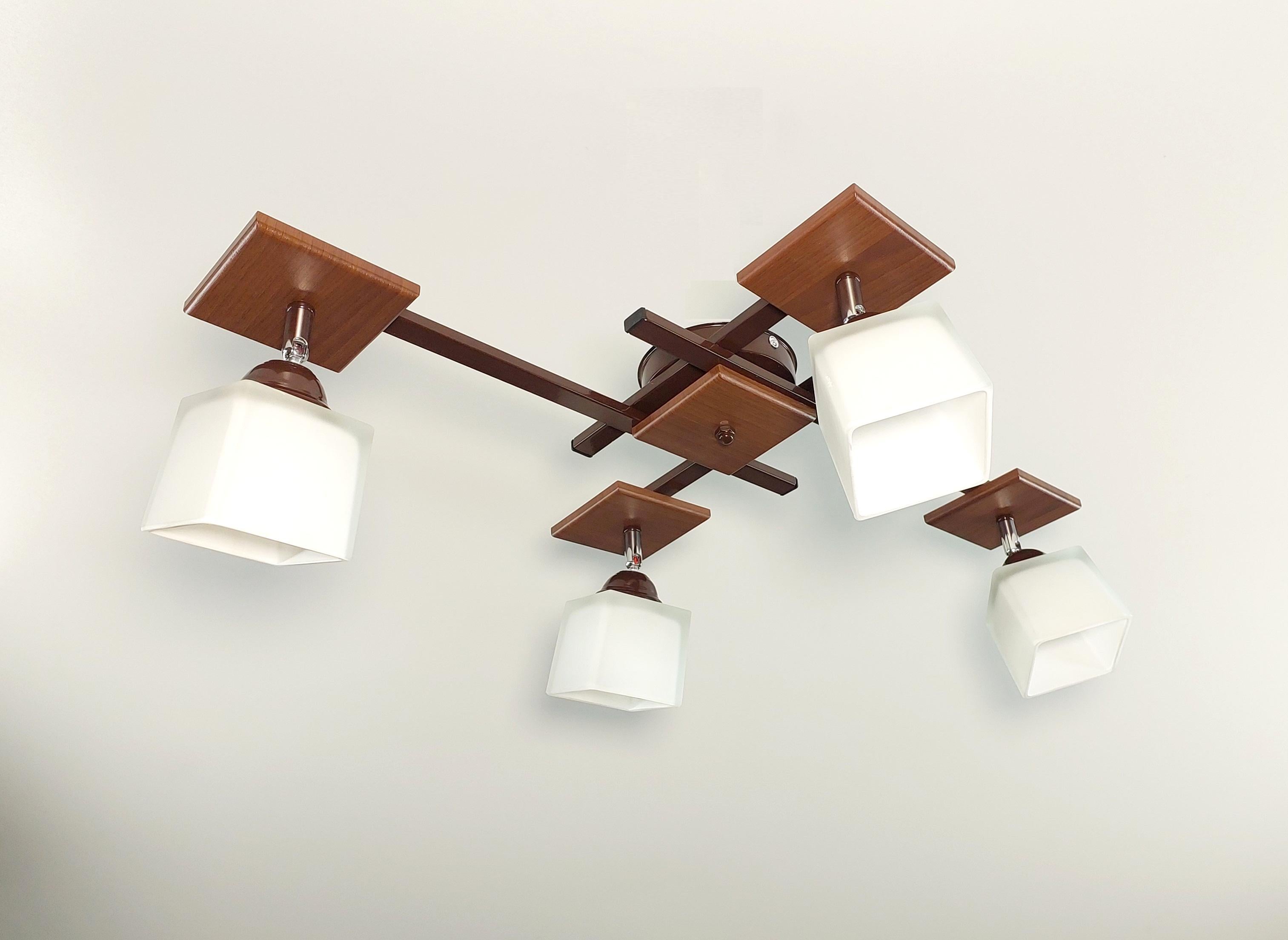 Люстра потолочная Оскар/2+2 на 4 поворотных плафона Коричневый Люстра потолочная Оскар/2+2 на 4 поворотных плафона Коричневый