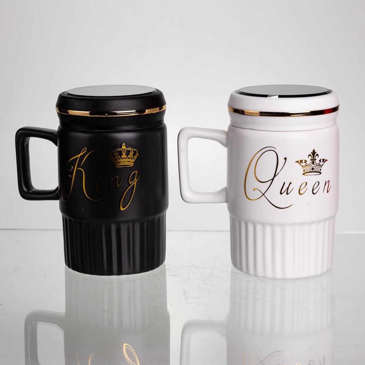 Набор чашек парных фарфоровых Light House Queen&King LG-30151 BK/WT с крышкой 450 мл Белый/Черный Набор чашек парных фарфоровых Light House Queen&King LG-30151 BK/WT с крышкой 450 мл Белый/Черный