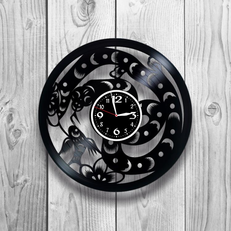 Часы настенные Змея 0276 из виниловой пластинки