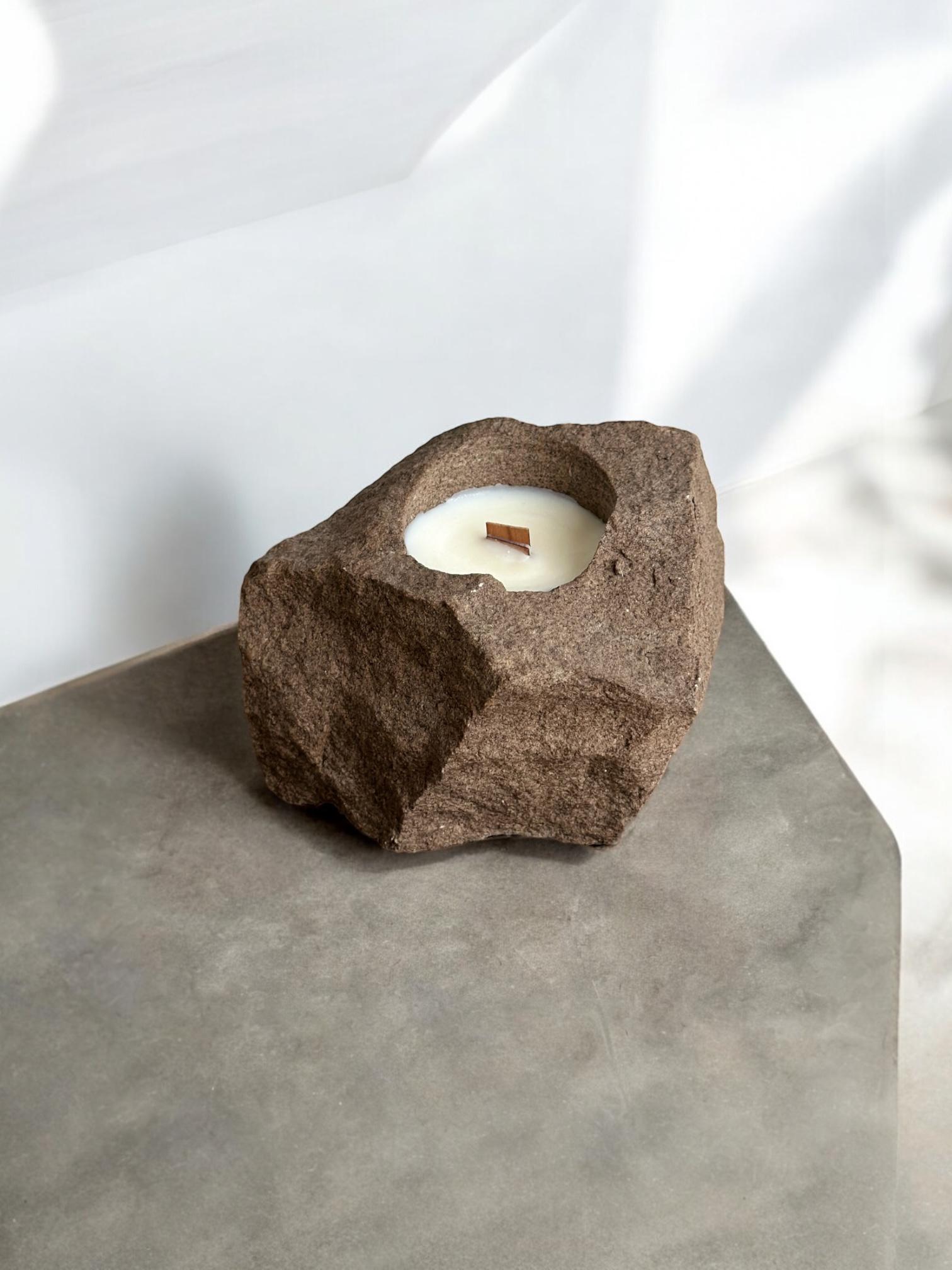 Аромасвіча з червоного пісковика час горіння 60 годин М