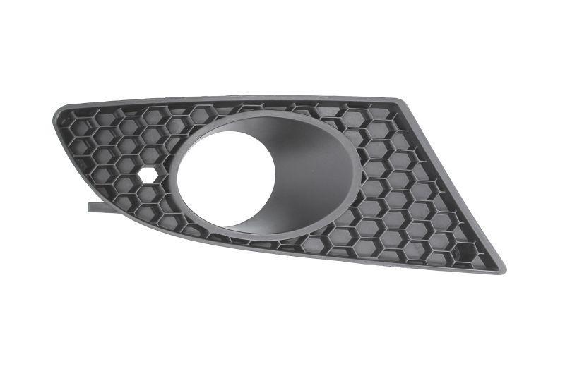 Решетка бампера AVTM Seat Leon 05-09 правая с отверстиями для противотуманок (6203 992)