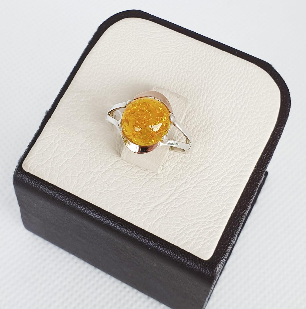 Кольцо серебряное из янтаря альпинита р. 18 2,12 г (986065345)