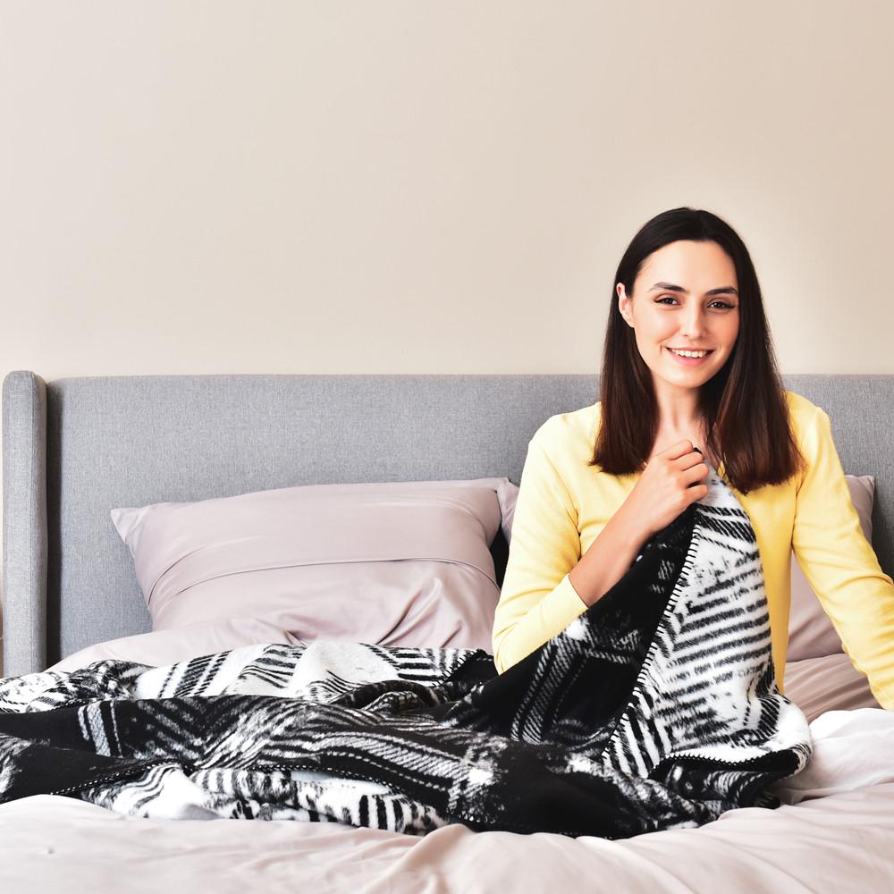 Плед покривало бавовняне Kassandra 150x220 см Чорний - фото 9 Плед покривало бавовняне Kassandra 150x220 см Чорний - фото 9