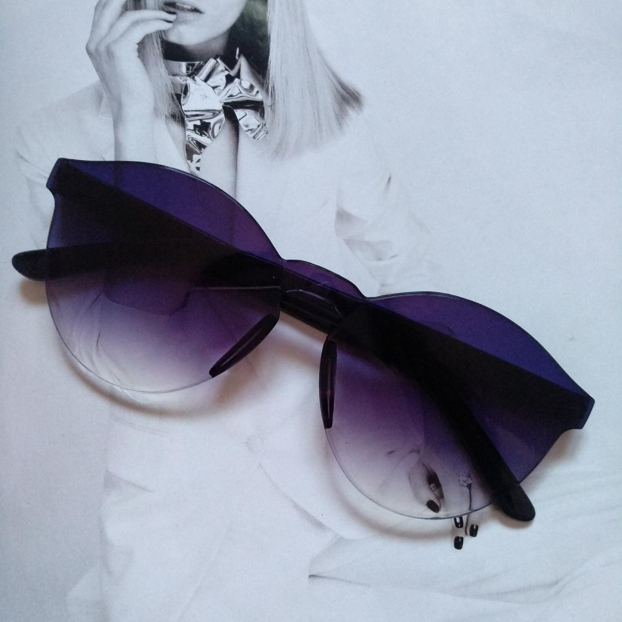 Солнцезащитные очки безоправные Темно-синий градиент