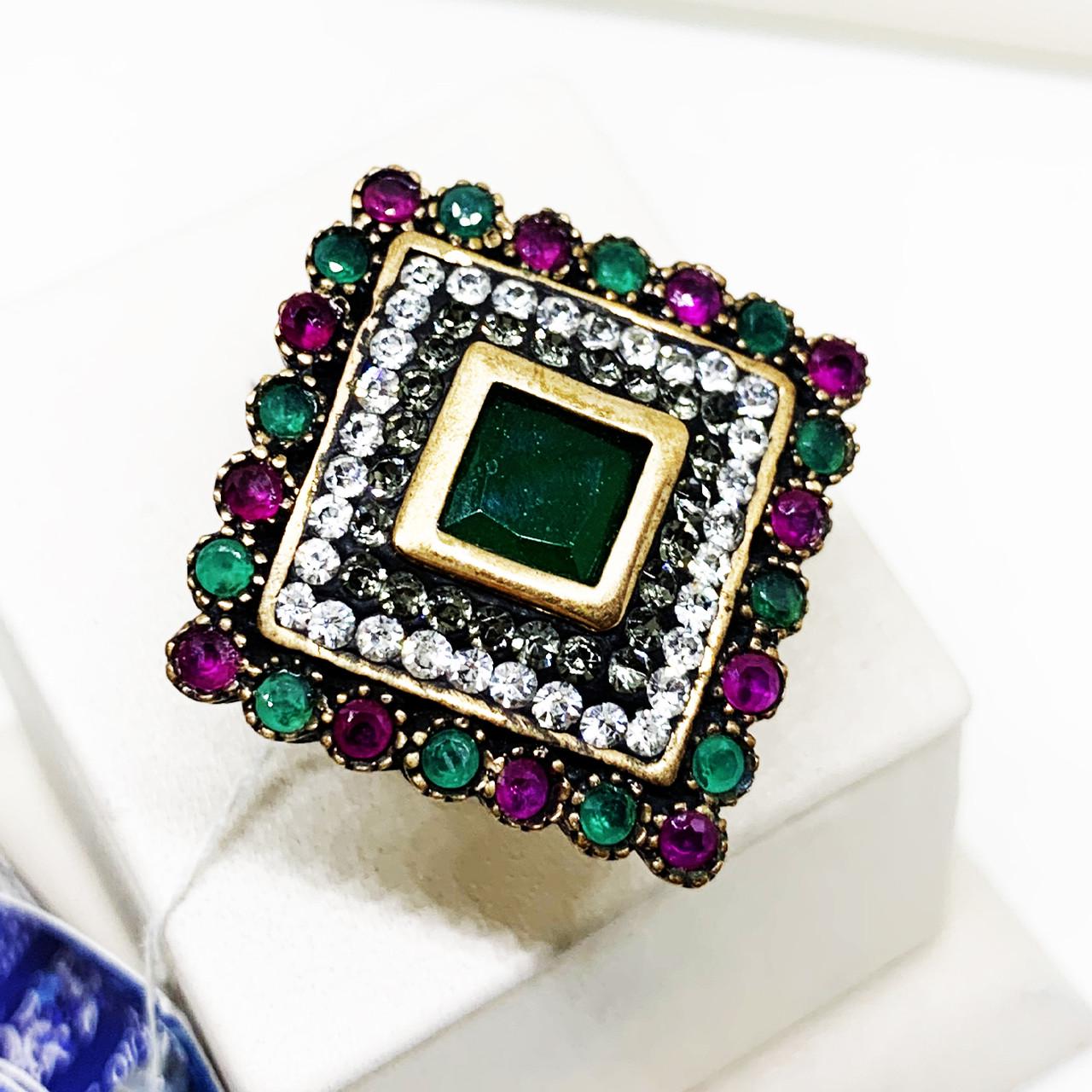 Кольцо серебряное с рубином/изумрудом и кубическим цирконием р. 17 10,78 г (1597751582)