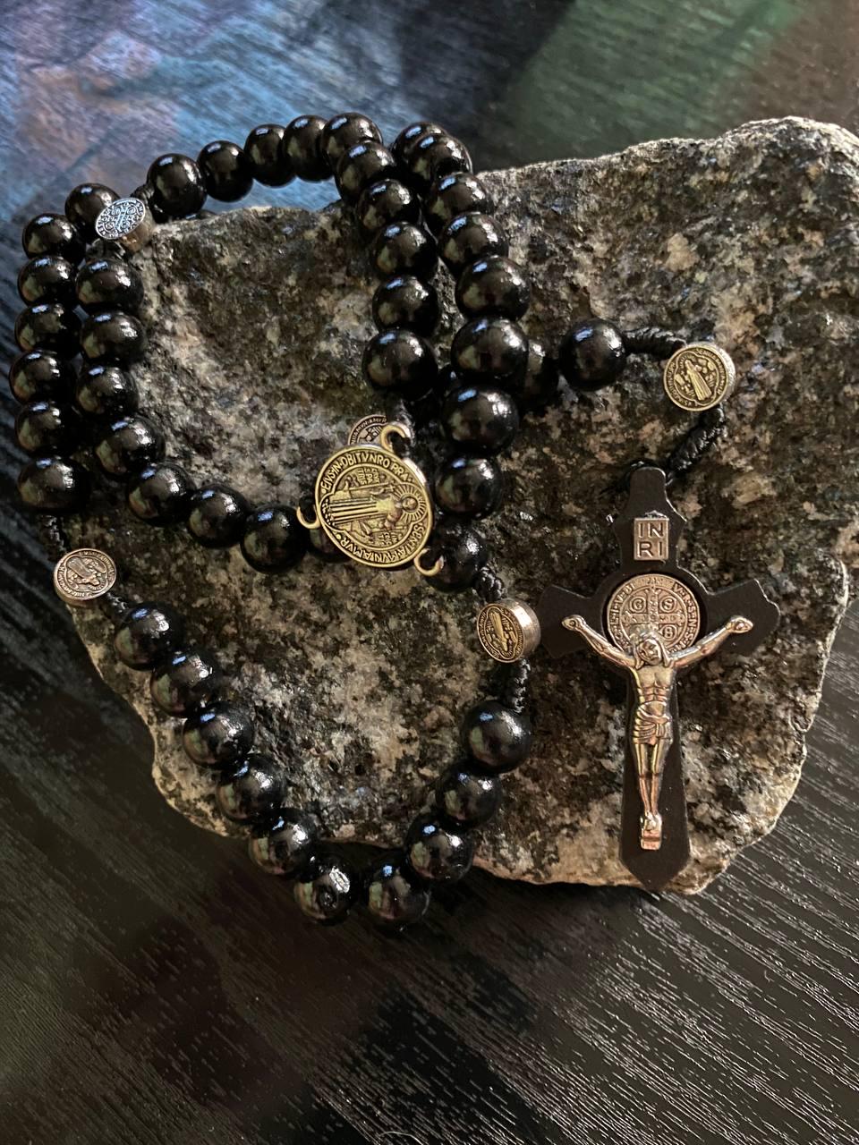 Четки православные деревянные с металлическими вставками с черным крестом Иисус Святой Бенедикт (240716) - фото 2