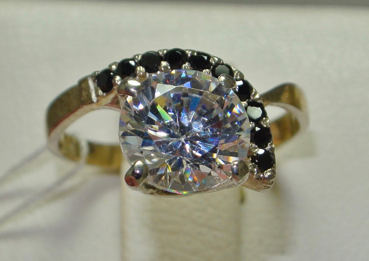 Кольцо из серебра с фианитом р. 16 (2101600263) - фото 2 Кольцо из серебра с фианитом р. 16 (2101600263) - фото 2