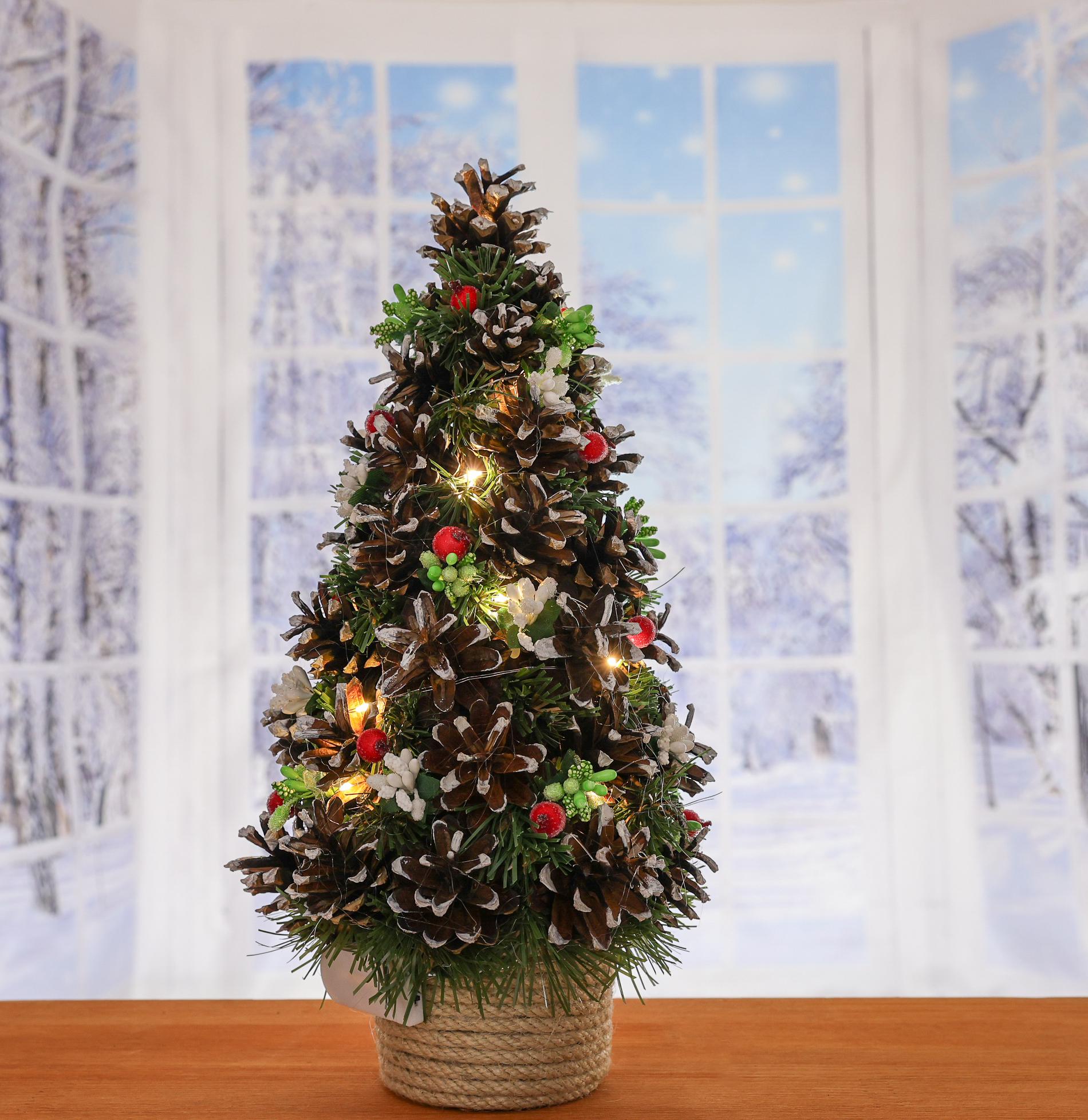 Елка декоративная ДАЙС из шишек и декора на подставке обтянутой веревкой и лед подсветкой 35 см (Е3504Л)