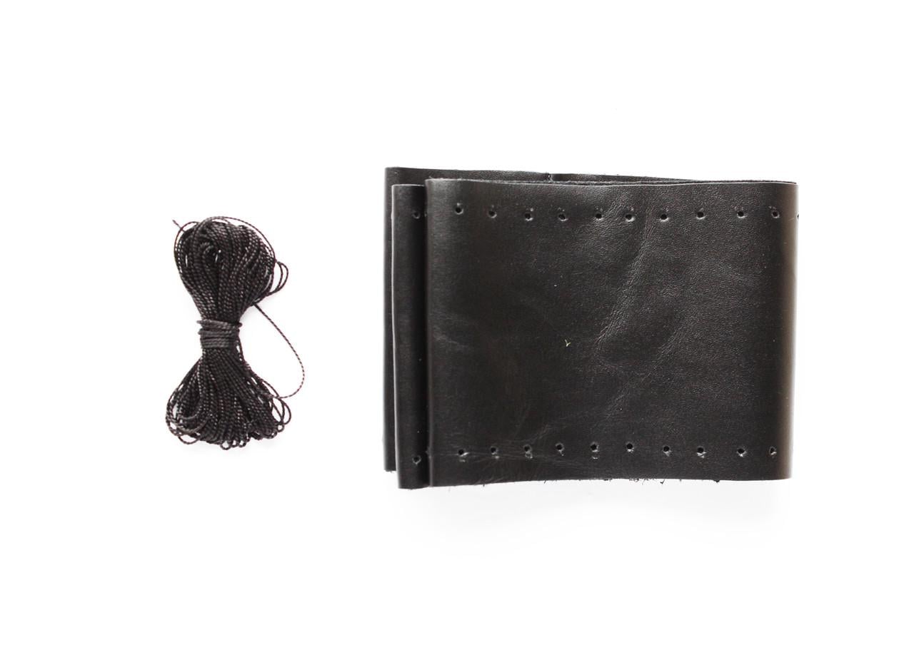 Чехол на руль кожаный затяжной с отверстиями Черный