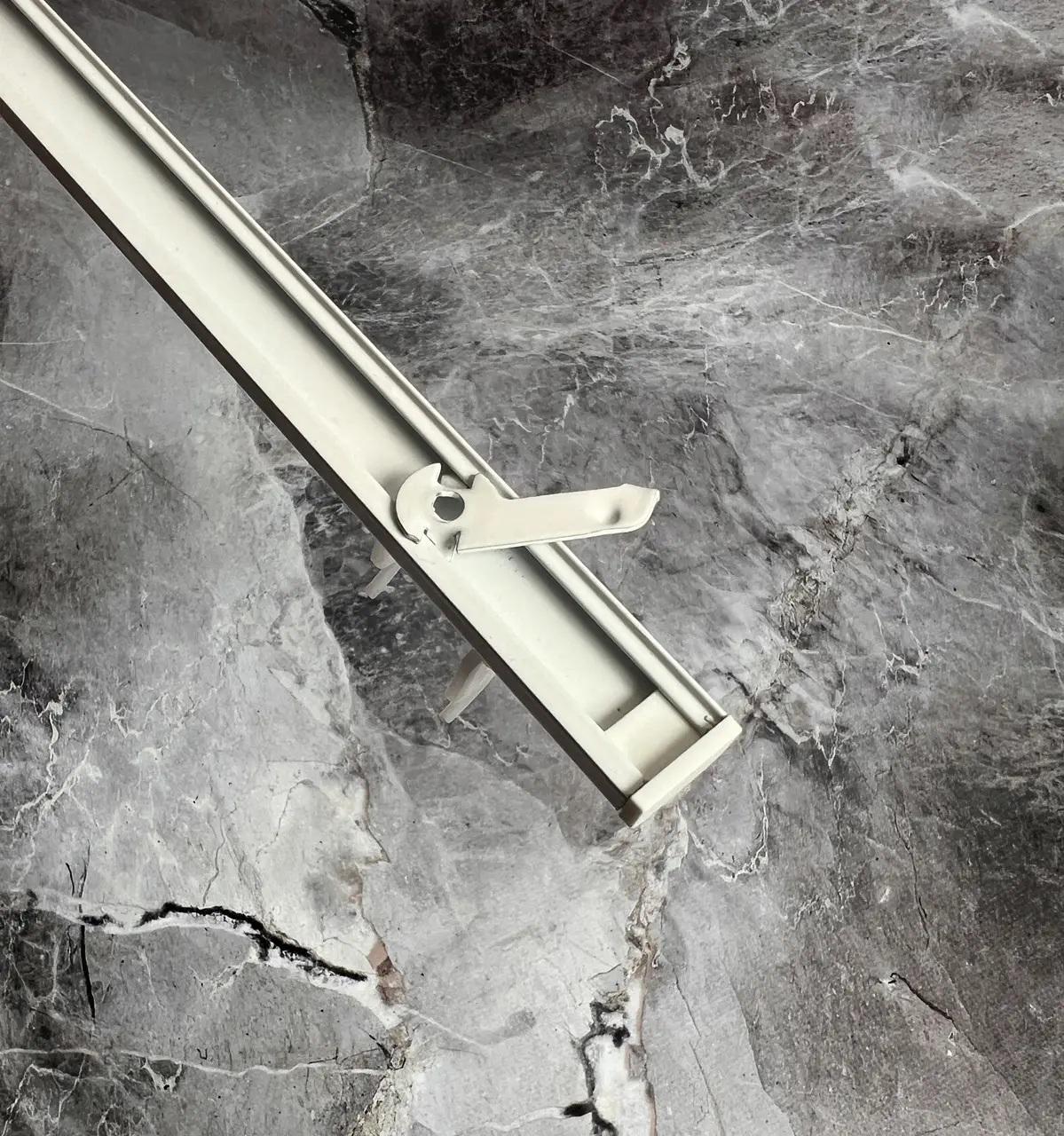 Карниз алюмінієвий однорядний 4600 Ukraine 550 см (2503772939) - фото 4 Карниз алюмінієвий однорядний 4600 Ukraine 550 см (2503772939) - фото 4