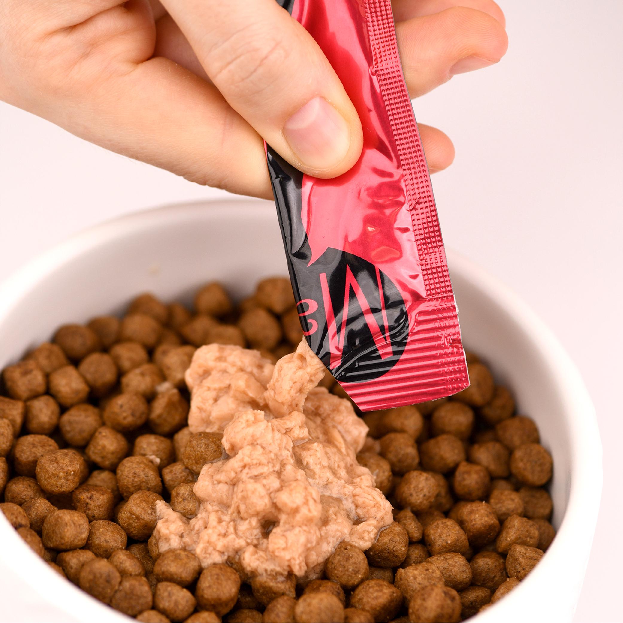 Ласощі для кішок Mavsy Creamy superfood DUCK BREAST PATE WITH CRANBERRY SOUFFLE AND THYME 15 г/5 шт. - фото 4 Ласощі для кішок Mavsy Creamy superfood DUCK BREAST PATE WITH CRANBERRY SOUFFLE AND THYME 15 г/5 шт. - фото 4