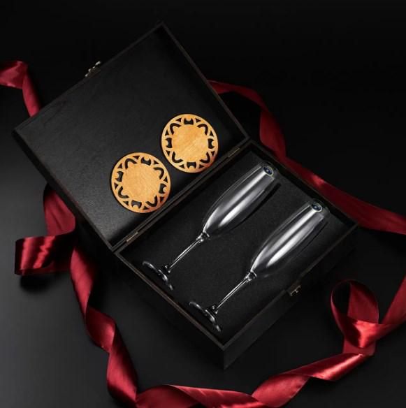 Набор хрустальных бокалов Bohemia Milvus 250 мл 2 шт. в черной коробке из натурального дерева - фото 3 Набор хрустальных бокалов Bohemia Milvus 250 мл 2 шт. в черной коробке из натурального дерева - фото 3