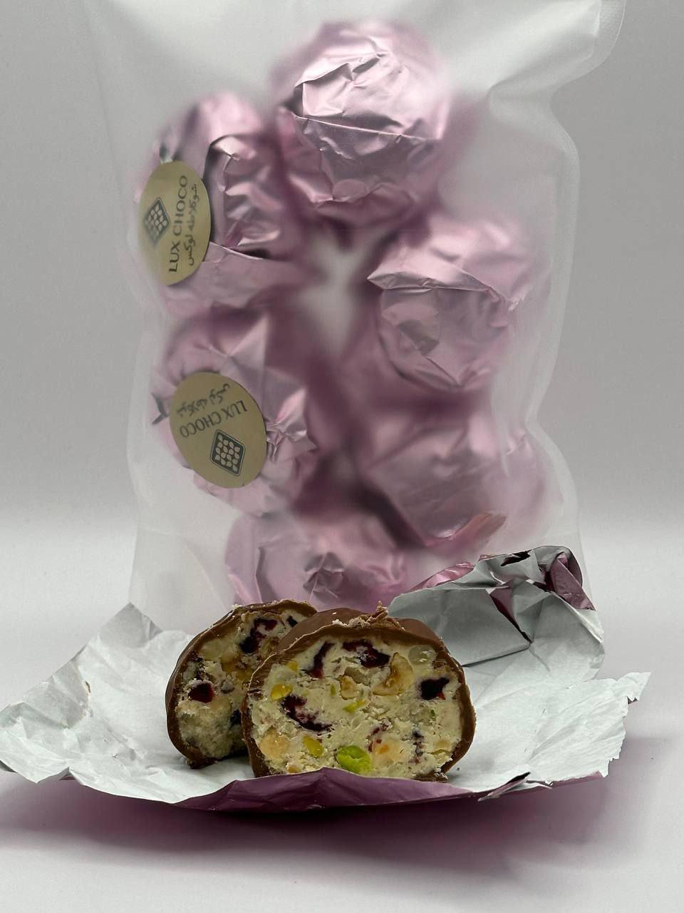 Дубайские конфеты №3103 фундук/макадамия/клюква/фисташка/миндаль 1 шт, 39 г