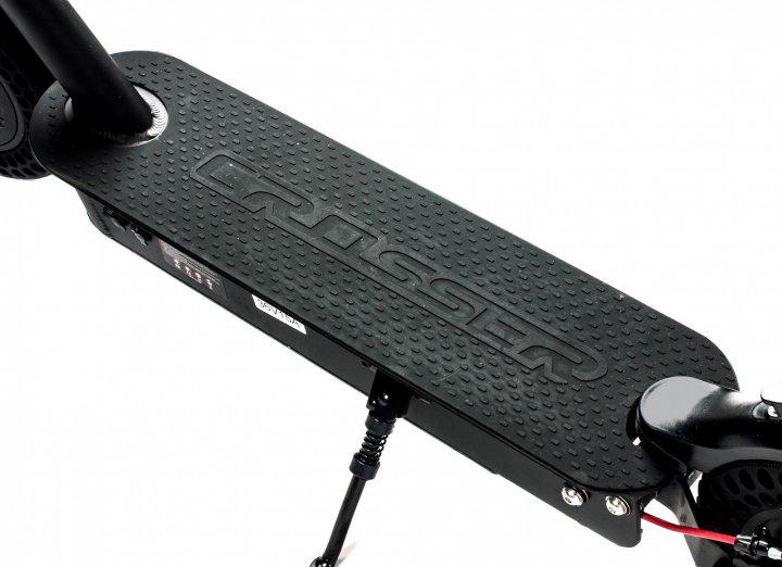 Електросамокат Crosser E9 Premium MAX AIR Perforation Tire 10'' Black - фото 10 Електросамокат Crosser E9 Premium MAX AIR Perforation Tire 10'' Black - фото 10