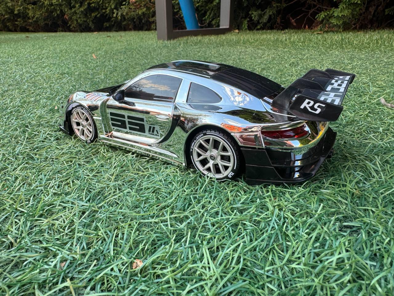 Машинка на радіокеруванні для дрифту Porsche GT3RS 1:18 повнопривідна із світлодіодним підсвічуванням Silver (mnz-em2-vvn) - фото 7 Машинка на радіокеруванні для дрифту Porsche GT3RS 1:18 повнопривідна із світлодіодним підсвічуванням Silver (mnz-em2-vvn) - фото 7