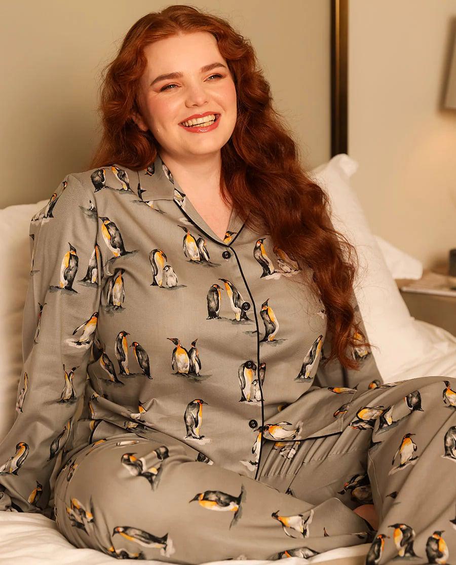 Женская пижама жакет с длинным рукавом и брюки Cyberjammies Parker 0470/0471 10 с принтом пингвинов S Серый (23958)