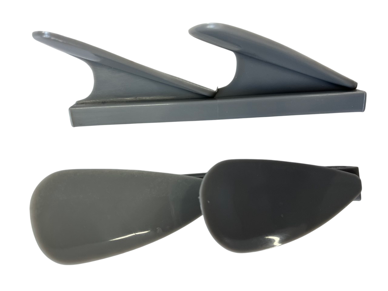 Спойлер дворника Лепестки Серый (07032)