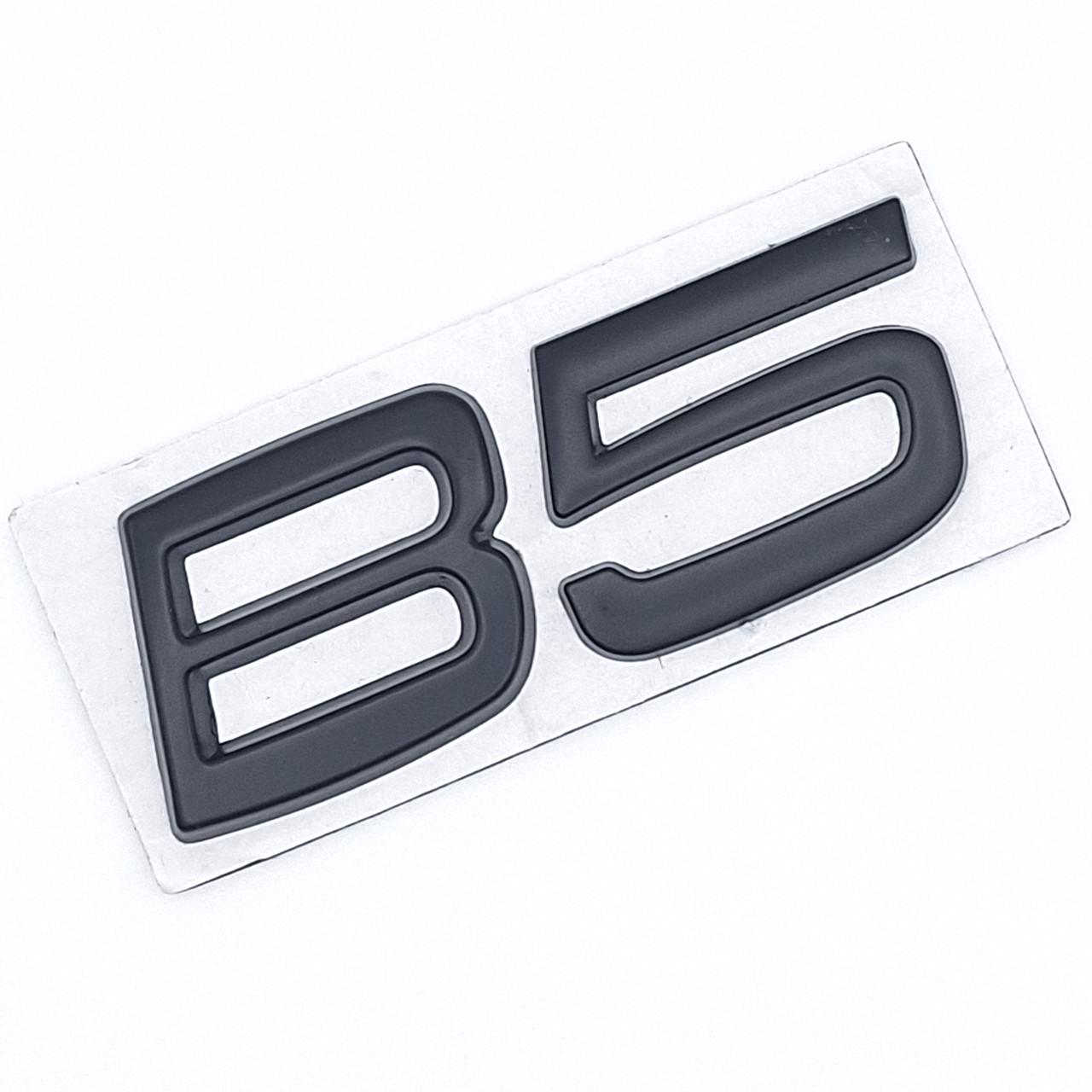 Емблема напис B5 Volvo на задню частину метал Чорний матовий (2313306024)