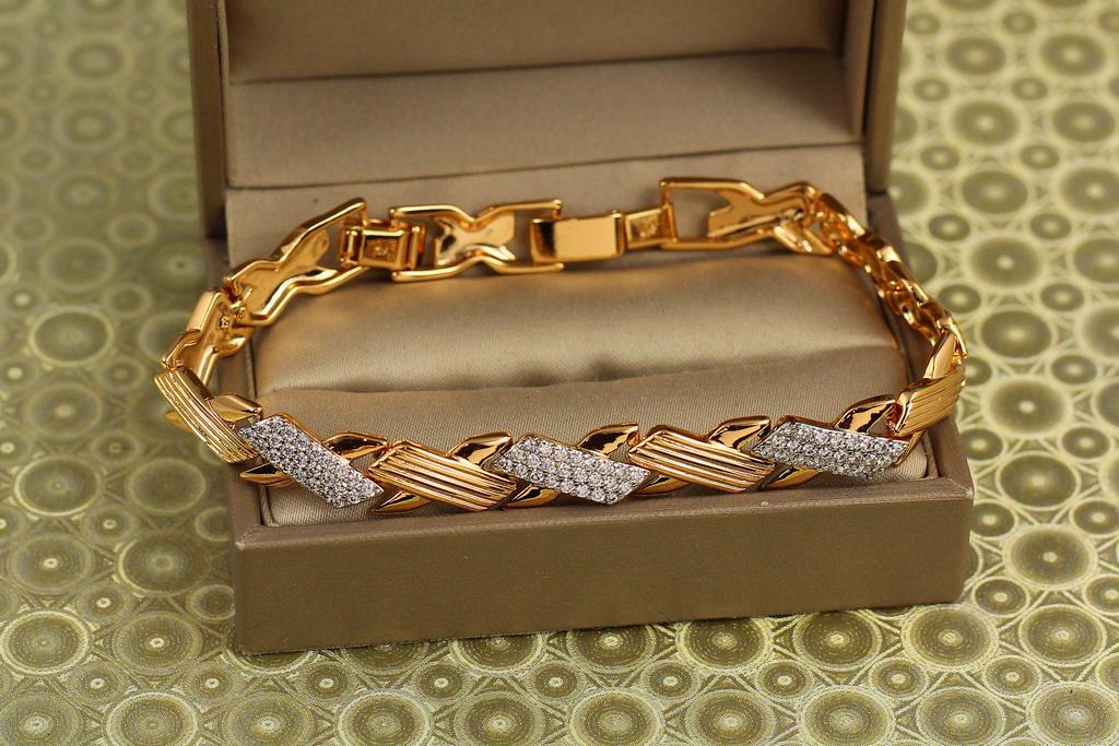 Браслет Xuping Jewelry объятия с родием 17 см 8 мм Золотистый