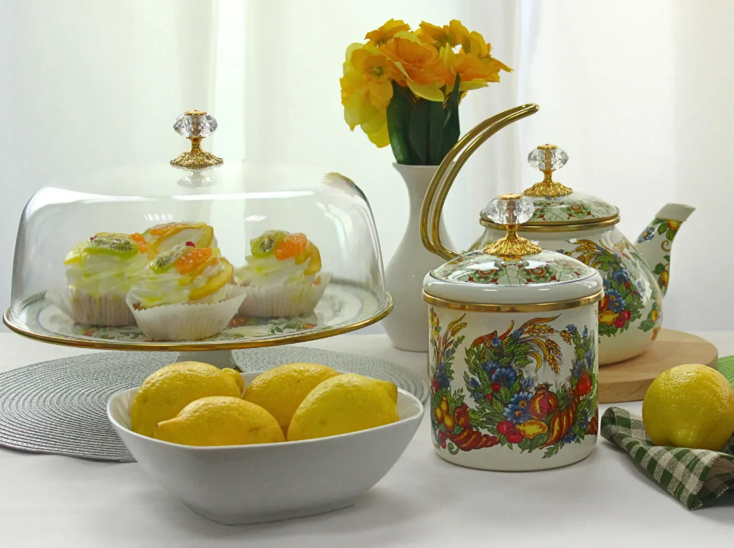 Тортовниця емальована VITALY Elmani з кришкою на ніжці 30 см - фото 11 Тортовниця емальована VITALY Elmani з кришкою на ніжці 30 см - фото 11