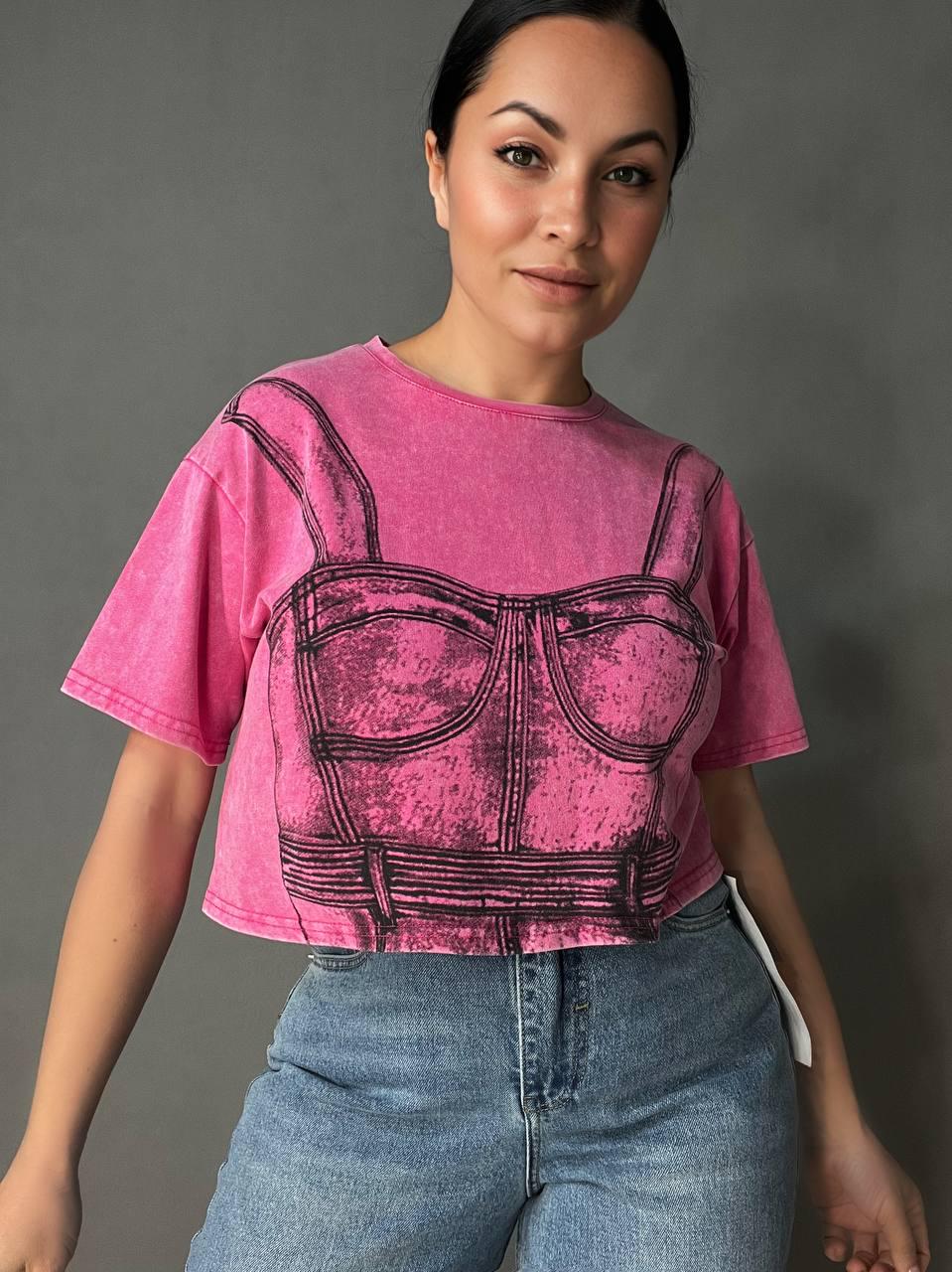 Футболка женская A-N 2732 вареная короткая широкая корсет бра OS Розовый (2220) Футболка женская A-N 2732 вареная короткая широкая корсет бра OS Розовый (2220)