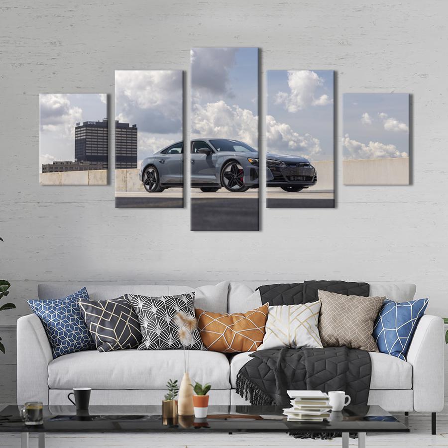 Картина на холсте Audi TT RS Heritage Edition в ритме города 162x80 см (1287-52)