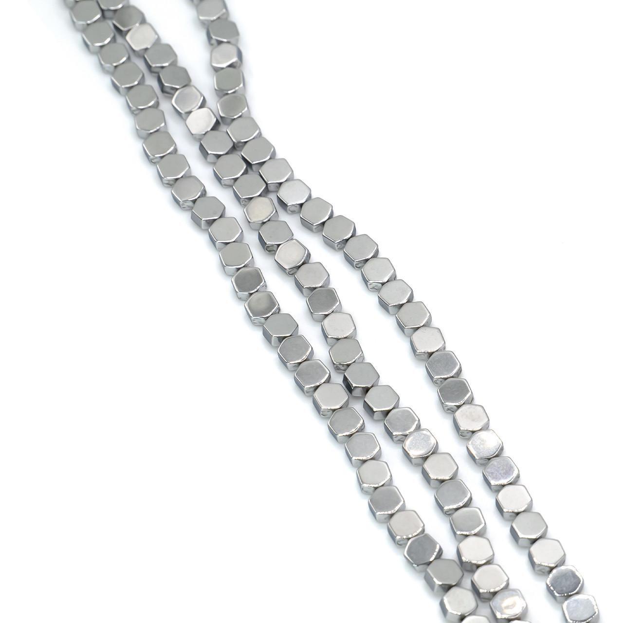 Бусины Шестигранник Гематит 4х4 мм Серебристый 40 см 93 шт. (БГ0404ш00)