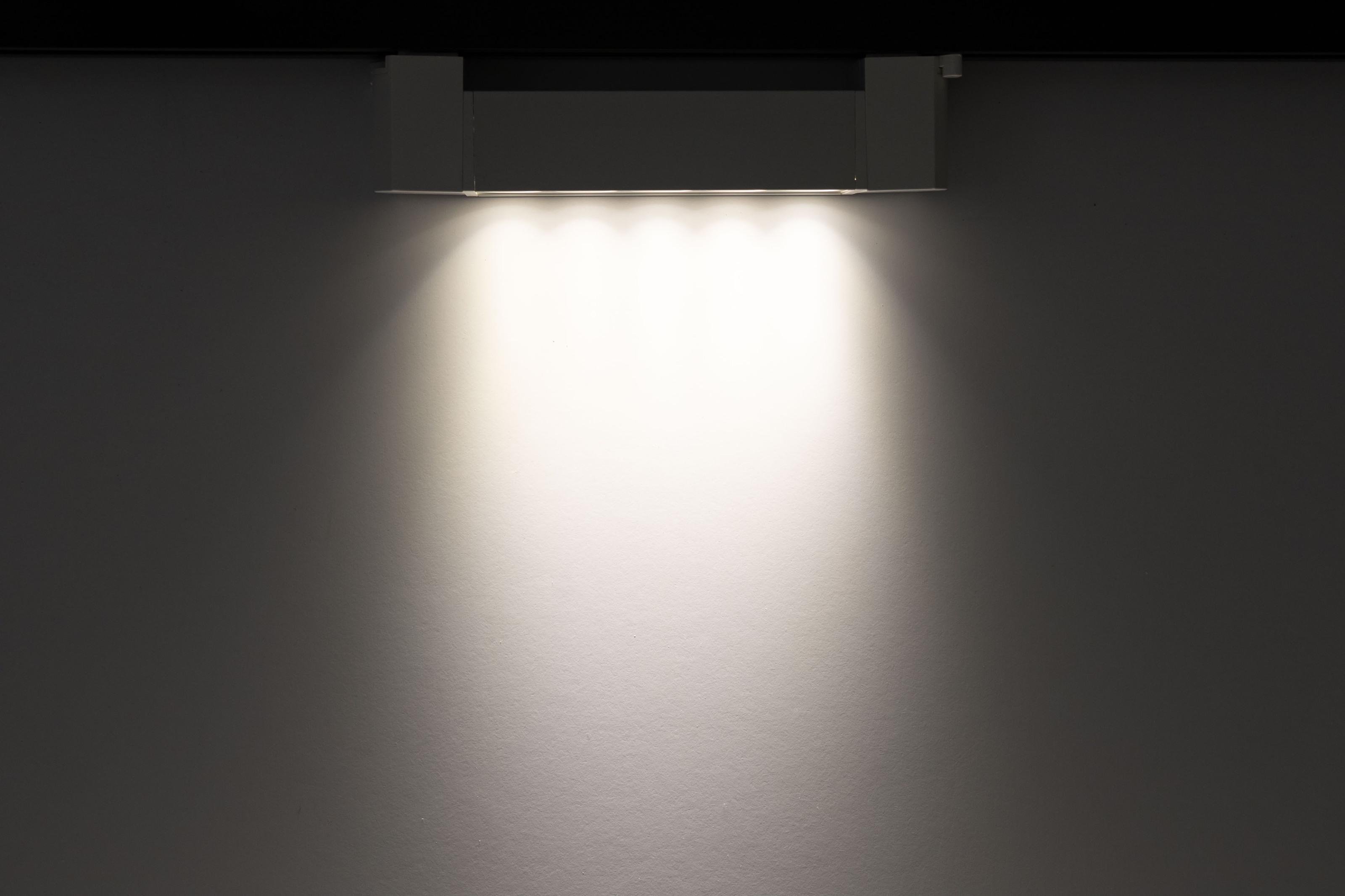 Трековий світильник поворотний Prolum M27 Series-RGL 4000К 220V 10W Білий (28925736) - фото 2 Трековий світильник поворотний Prolum M27 Series-RGL 4000К 220V 10W Білий (28925736) - фото 2