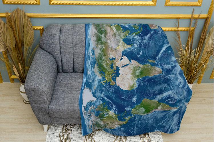 Плед PromoZP Карта мира плюш однослойный 150х210 см (111348-2)