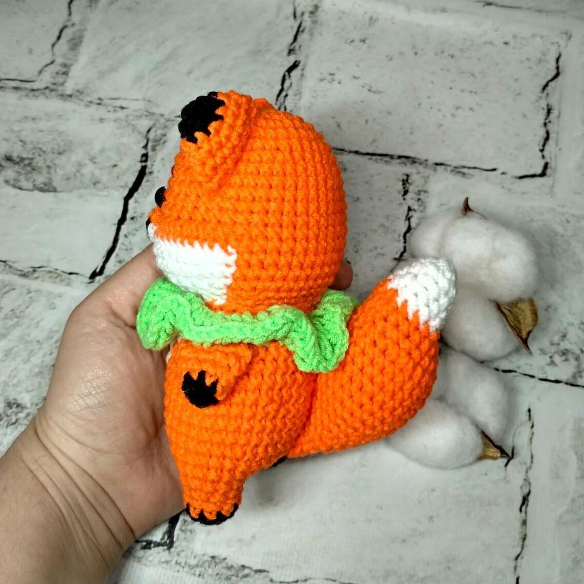 Мягкая игрушка вязаная ручной работы Лисичка 14 см Оранжевый (202-80-3) - фото 3 Мягкая игрушка вязаная ручной работы Лисичка 14 см Оранжевый (202-80-3) - фото 3