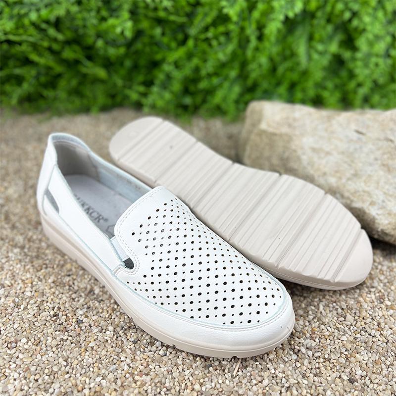 Мокасини жіночі Е-0010130 перфорована шкіра р. 37 23,5 см Білий (25330818) - фото 4 Мокасини жіночі Е-0010130 перфорована шкіра р. 37 23,5 см Білий (25330818) - фото 4