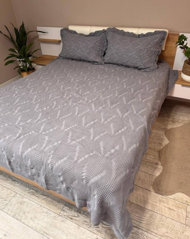 Комплект вафельное покрывало 200х230 см и 2 наволочки в подарочной сумке Темно-серый (2930794599)