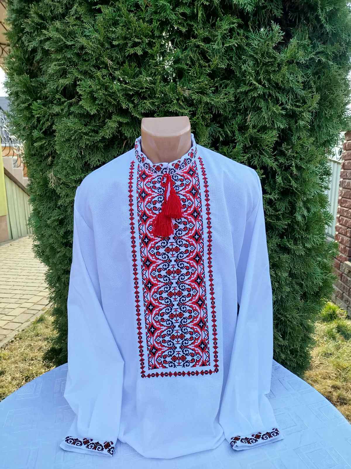 Вишиванки для пара Два кольори р. 44 Червоний (29378509) - фото 3 Вишиванки для пара Два кольори р. 44 Червоний (29378509) - фото 3