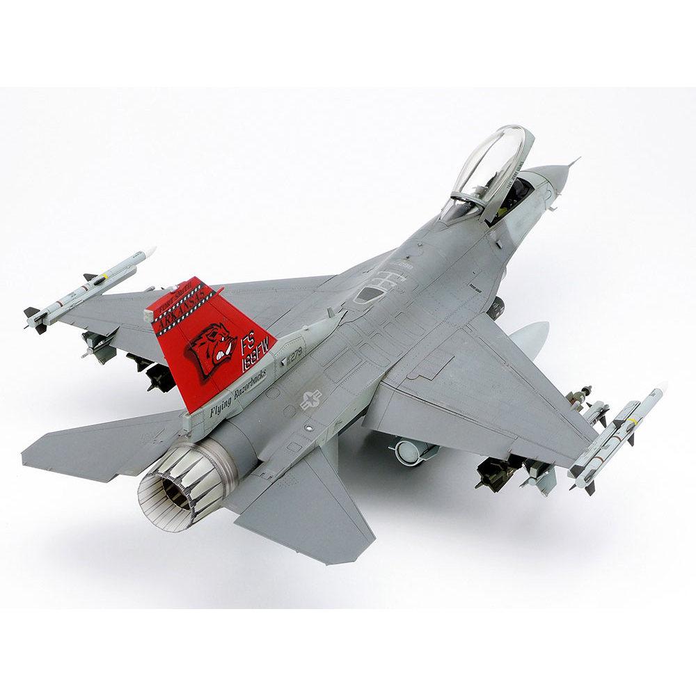 Сборная модель Tamiya самолет 1:48 F-16C Block 25/32 (61101-000) - фото 3